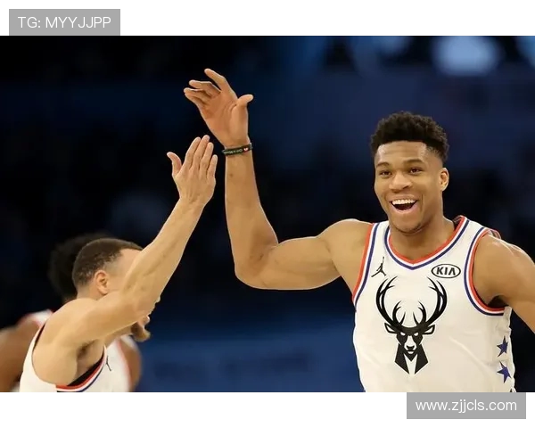 圣保利与波鸿激战正酣比分悬念迭起球迷期待精彩瞬间 圣保利与波鸿激战正酣比分悬念迭起球迷期待精彩瞬间