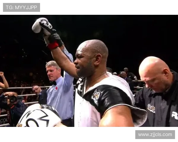 罗伊琼斯与约翰森的拳击对决揭示了拳坛传奇的巅峰对抗与辉煌历史