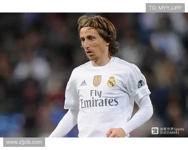 莫德里奇：足球场上的艺术家与战术大师的传奇之路